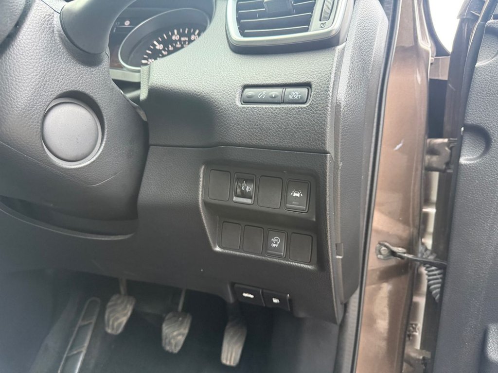 Used Nissan Qashqai 2017 for sale - 77328535: Photo 17