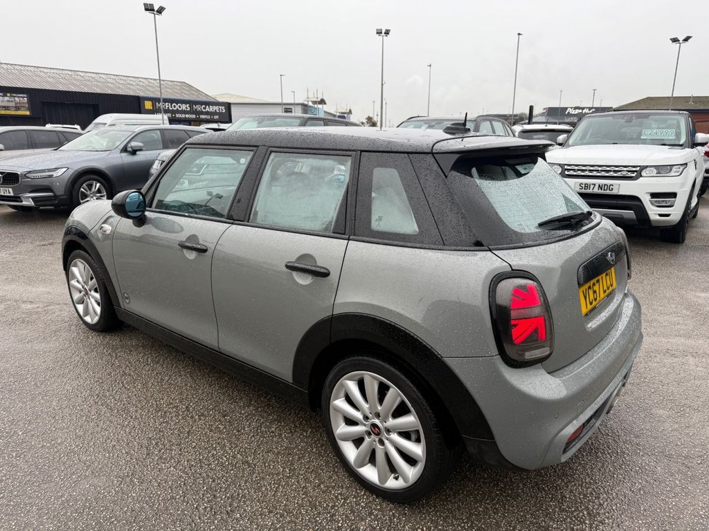 Used MINI Hatch 2017 for sale - 76941647: Photo 4