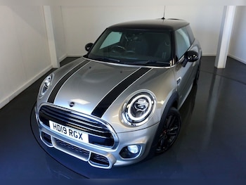 Used MINI Hatch 2019 for sale - 78863698: Photo