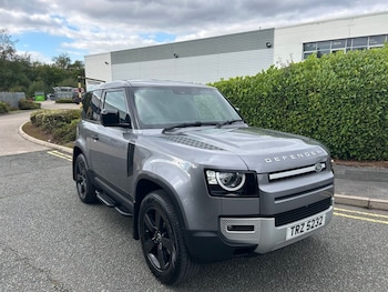 Used Land Rover Defender 2021 for sale - 76010193: Photo