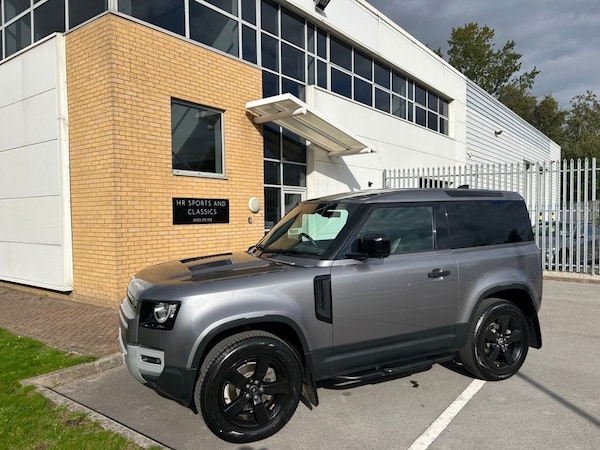 Used Land Rover Defender 2021 for sale - 76010193: Photo 36