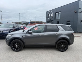 Used Land Rover Discovery Sport 2015 for sale - 78725840: Photo