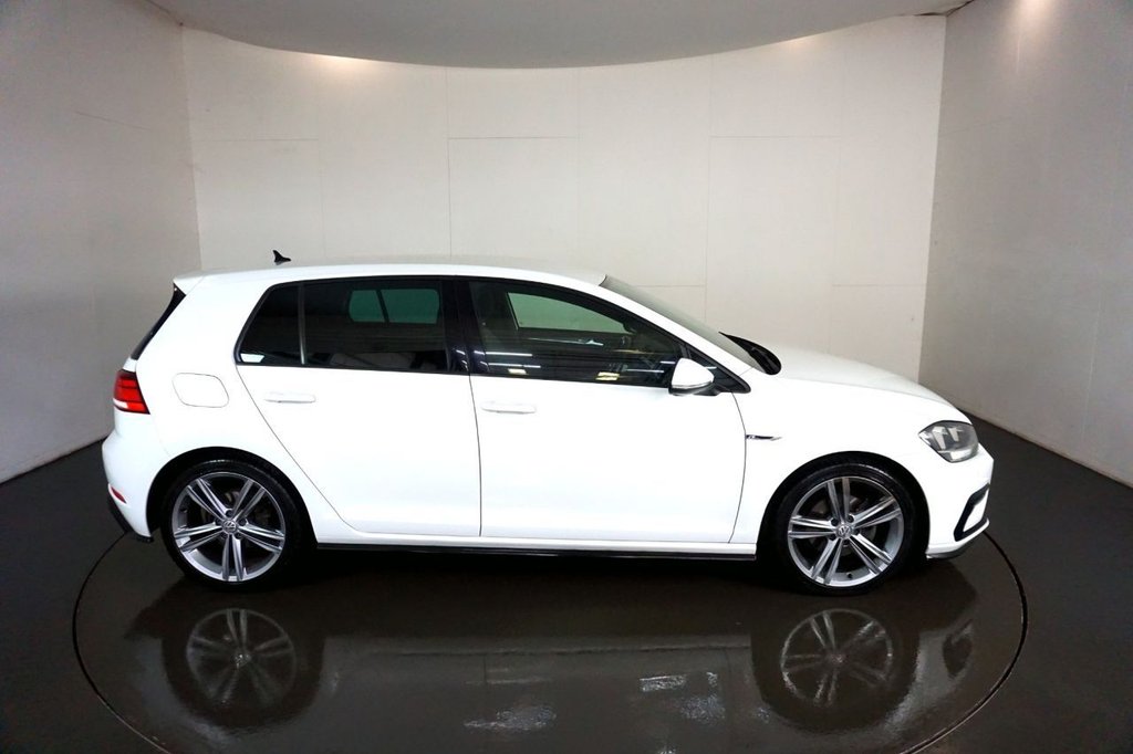 Used Volkswagen Golf 2017 for sale - 76106059: Photo 11
