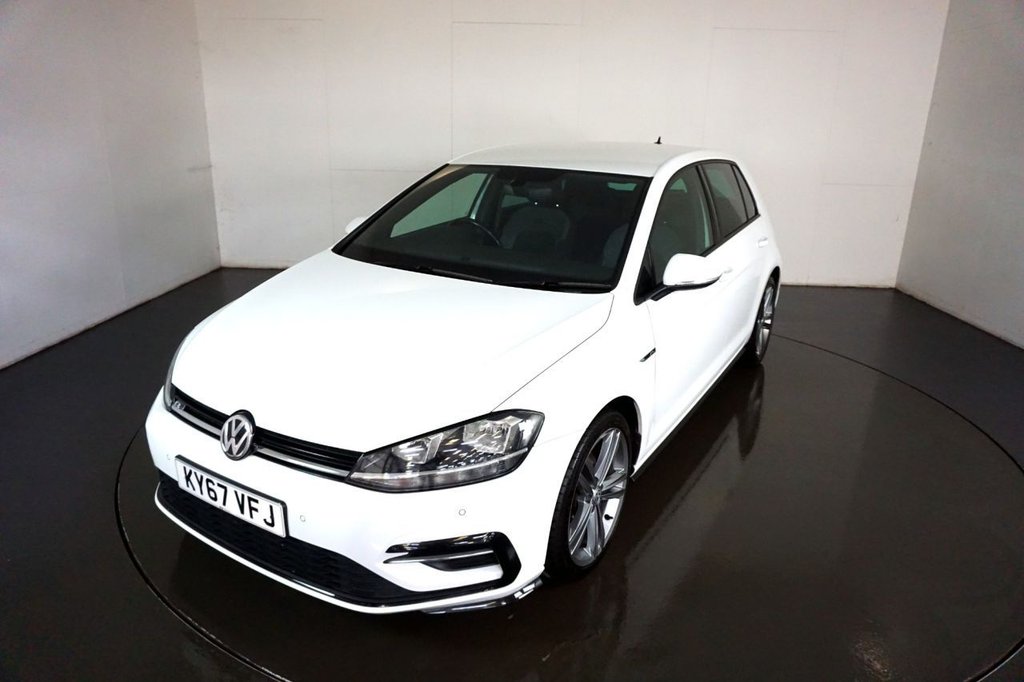 Used Volkswagen Golf 2017 for sale - 76106059: Photo 2