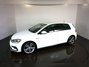 Used Volkswagen Golf 2017 for sale - 76106059: Photo 3