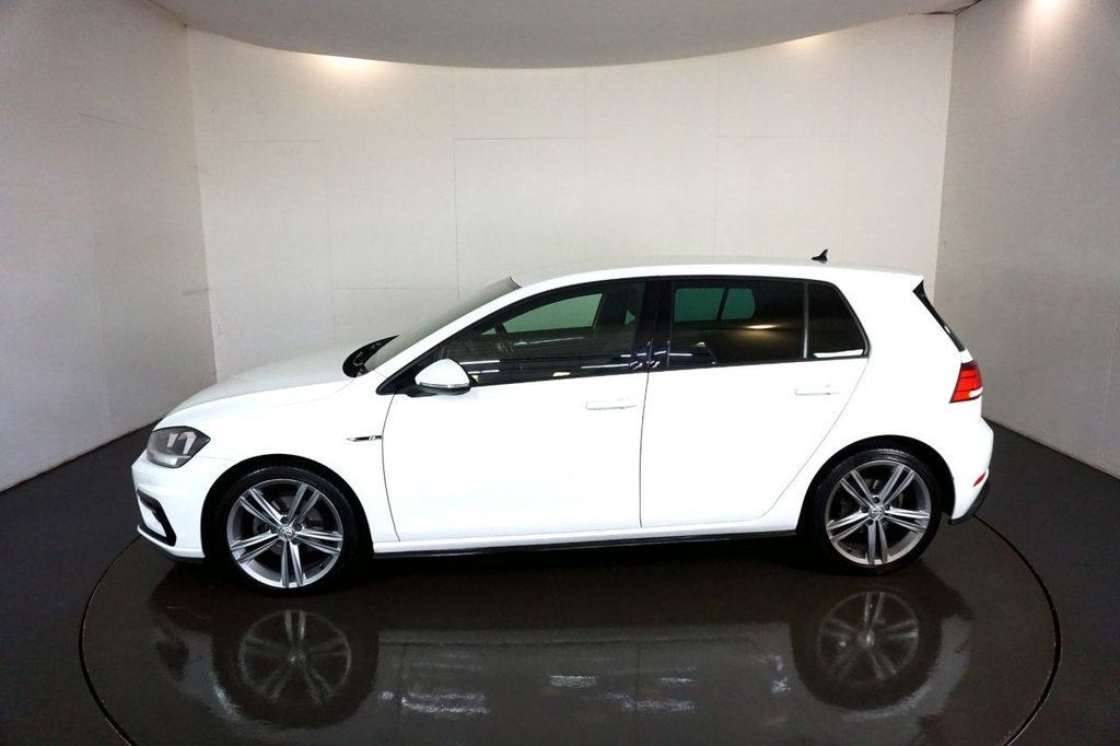 Used Volkswagen Golf 2017 for sale - 76106059: Photo 4