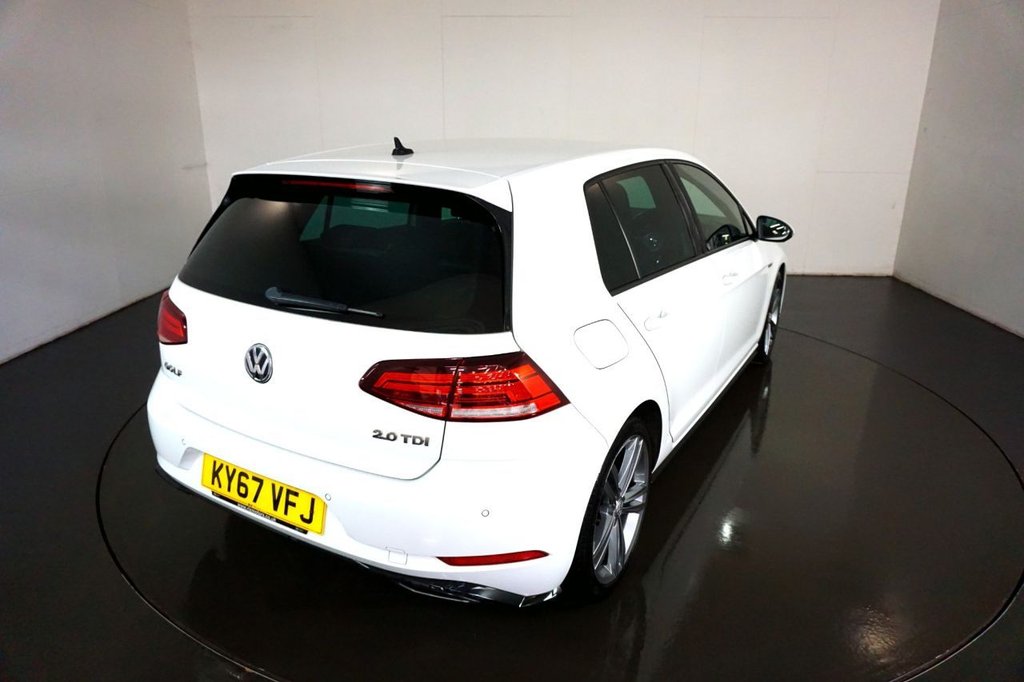 Used Volkswagen Golf 2017 for sale - 76106059: Photo 9