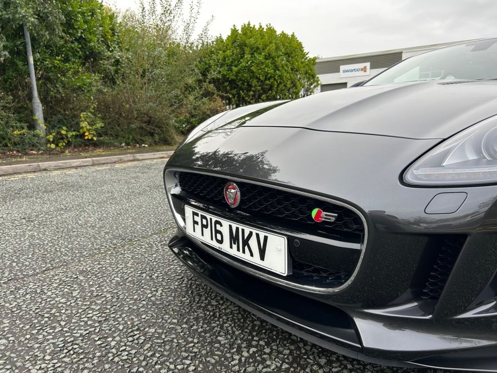 Used Jaguar F-Type 2016 for sale - 76665618: Photo 10