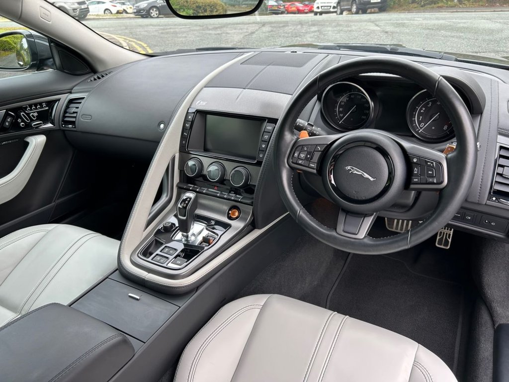 Used Jaguar F-Type 2016 for sale - 76665618: Photo 30