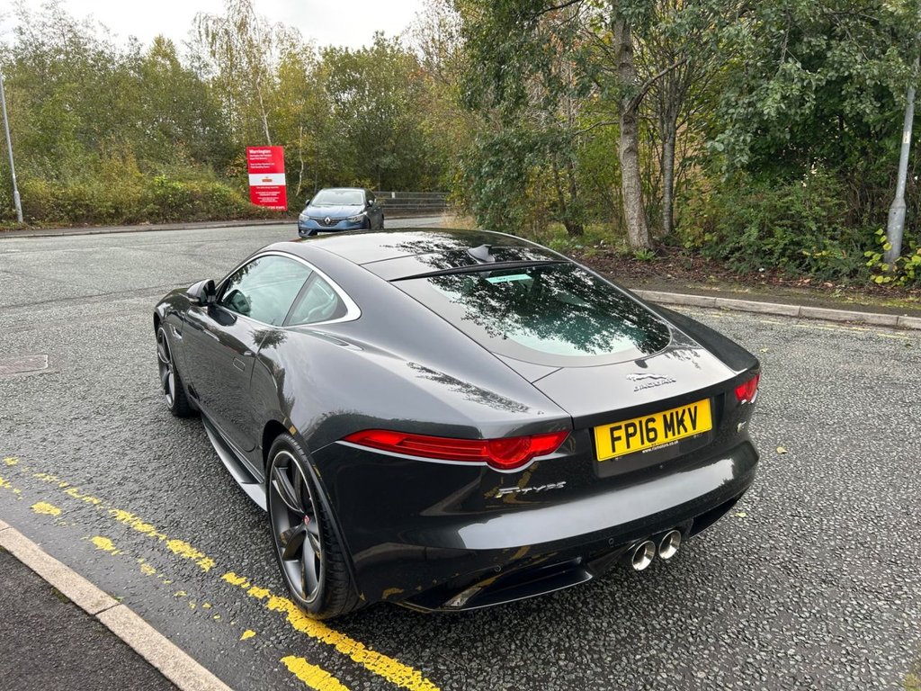 Used Jaguar F-Type 2016 for sale - 76665618: Photo 6
