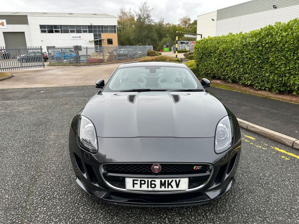 Used Jaguar F-Type 2016 for sale - 76665618: Photo 9