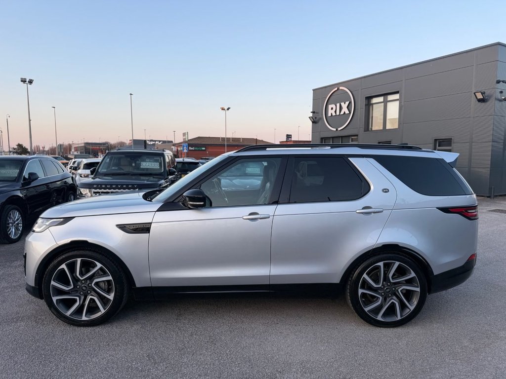Used Land Rover Discovery 5 2019 for sale - 77991049: Photo 3