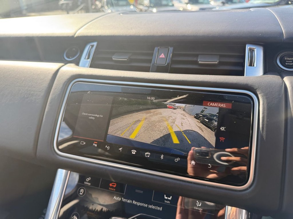 Used Land Rover Range Rover Sport 2018 for sale - 76385926: Photo 28