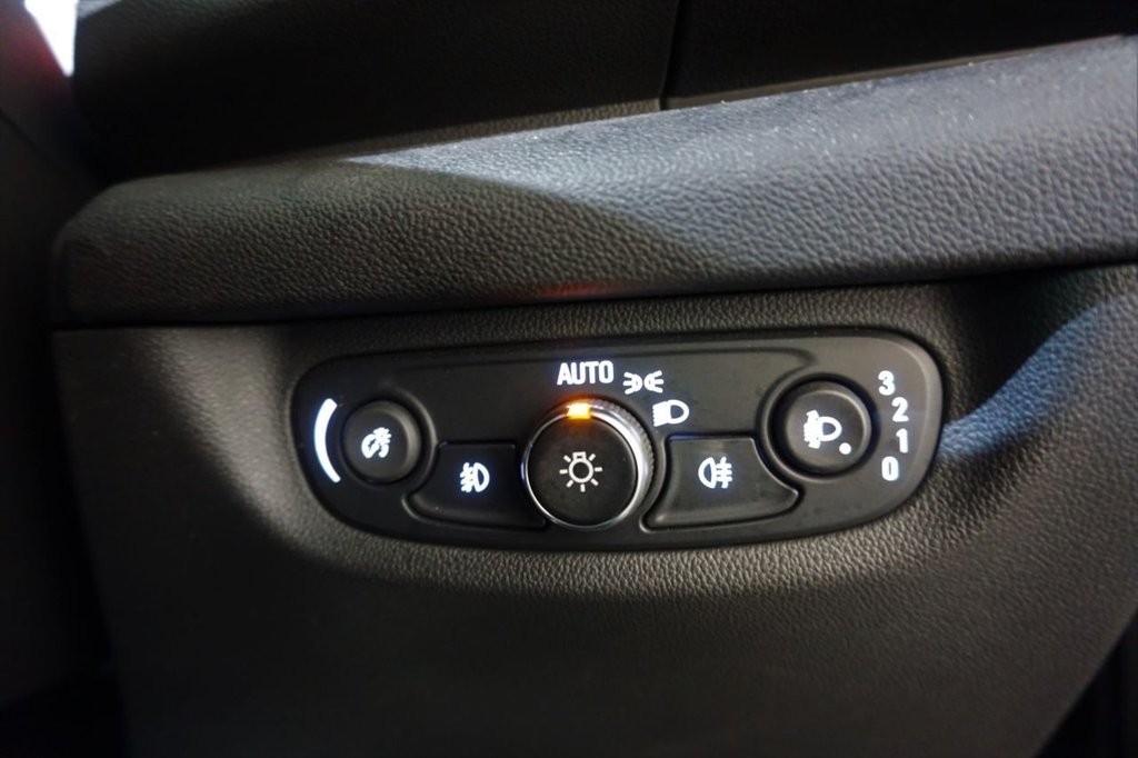 Used Vauxhall Insignia 2017 for sale - 77765652: Photo 21