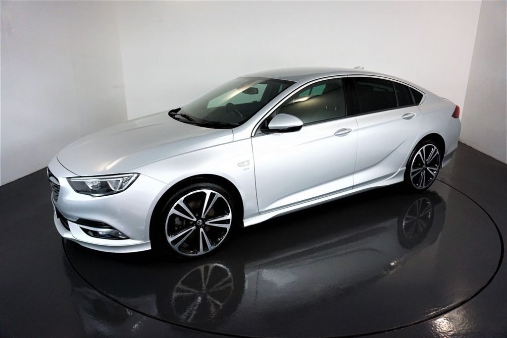 Used Vauxhall Insignia 2017 for sale - 77765652: Photo 3