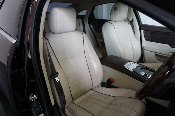 Used Jaguar XJ 2011 for sale - 76223462: Photo 17