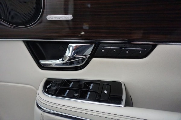 Used Jaguar XJ 2011 for sale - 76223462: Photo 21