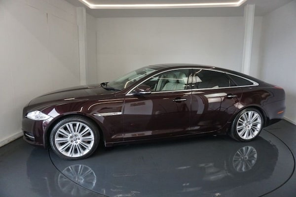 Used Jaguar XJ 2011 for sale - 76223462: Photo 3