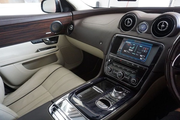 Used Jaguar XJ 2011 for sale - 76223462: Photo 42