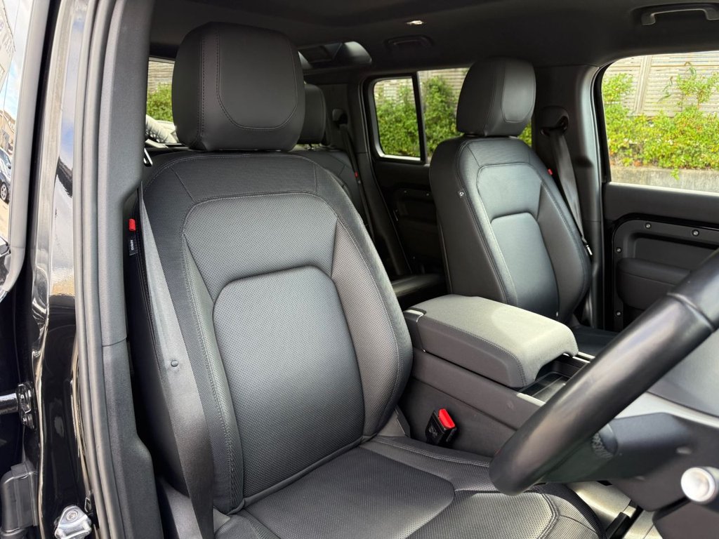 Used Land Rover Defender 2022 for sale - 75937629: Photo 16