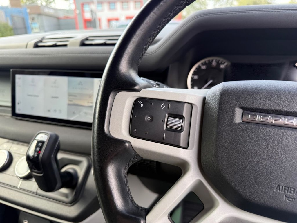 Used Land Rover Defender 2022 for sale - 75937629: Photo 20