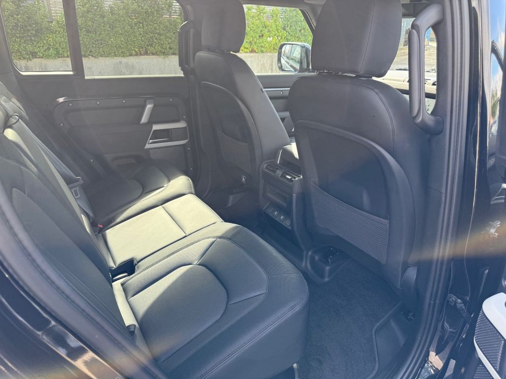 Used Land Rover Defender 2022 for sale - 75937629: Photo 33