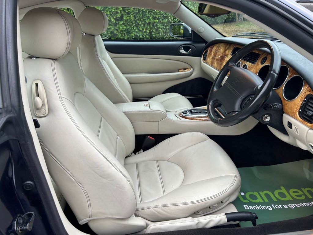 Used Jaguar XKR 2005 for sale - 76323054: Photo 22