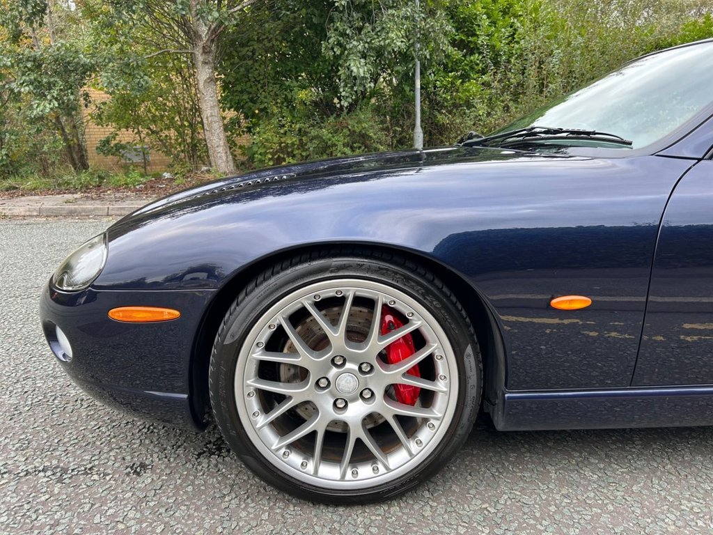 Used Jaguar XKR 2005 for sale - 76323054: Photo 9