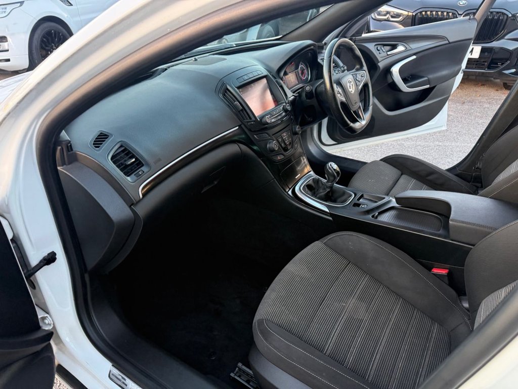 Used Vauxhall Insignia 2015 for sale - 76454259: Photo 24