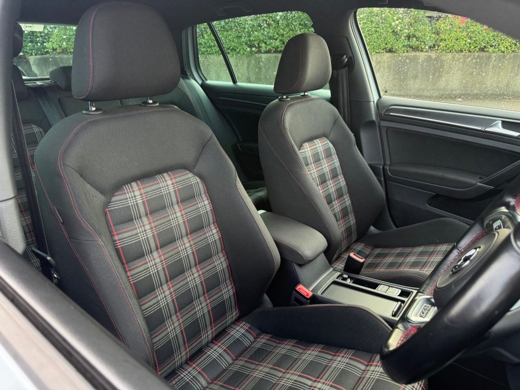 Used Volkswagen Golf 2017 for sale - 76901000: Photo 13