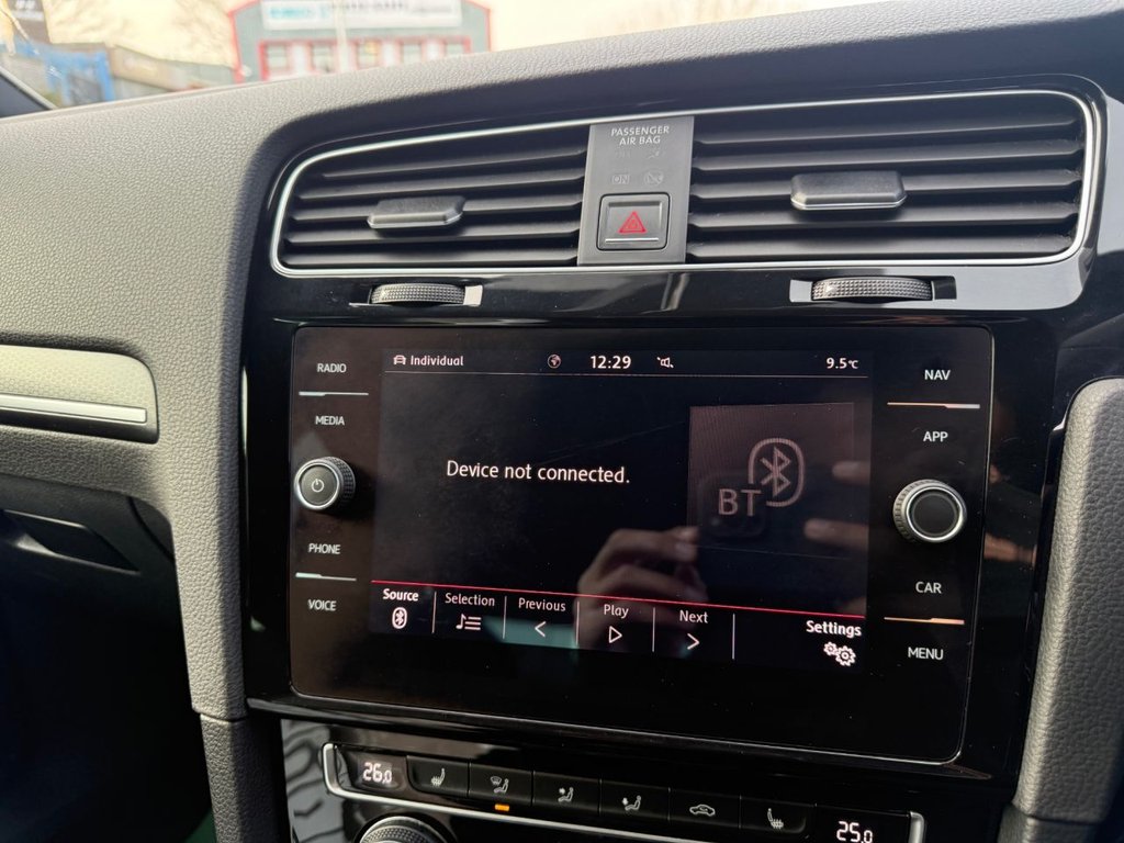 Used Volkswagen Golf 2017 for sale - 76901000: Photo 20