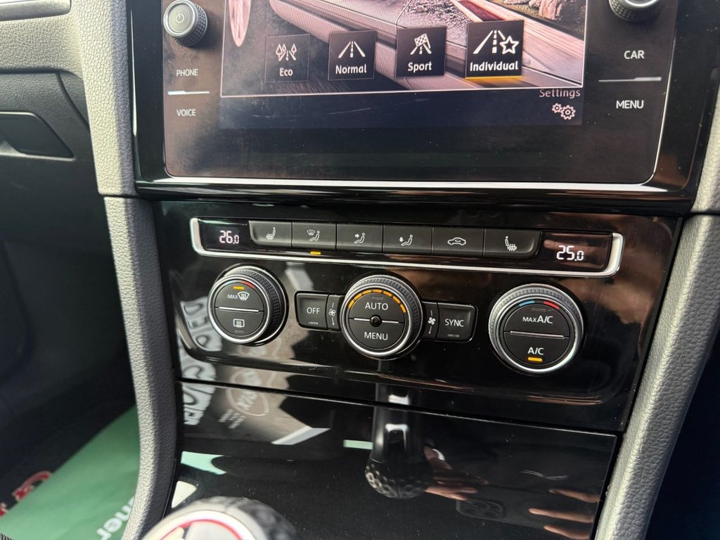 Used Volkswagen Golf 2017 for sale - 76901000: Photo 25