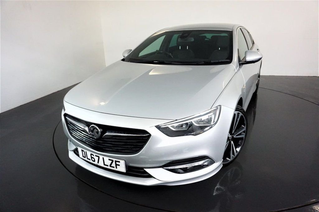 Used Vauxhall Insignia 2017 for sale - 76375894: Photo 1