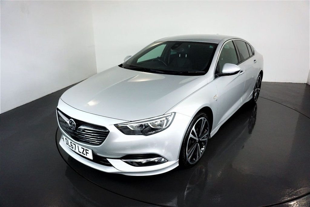 Used Vauxhall Insignia 2017 for sale - 76375894: Photo 2