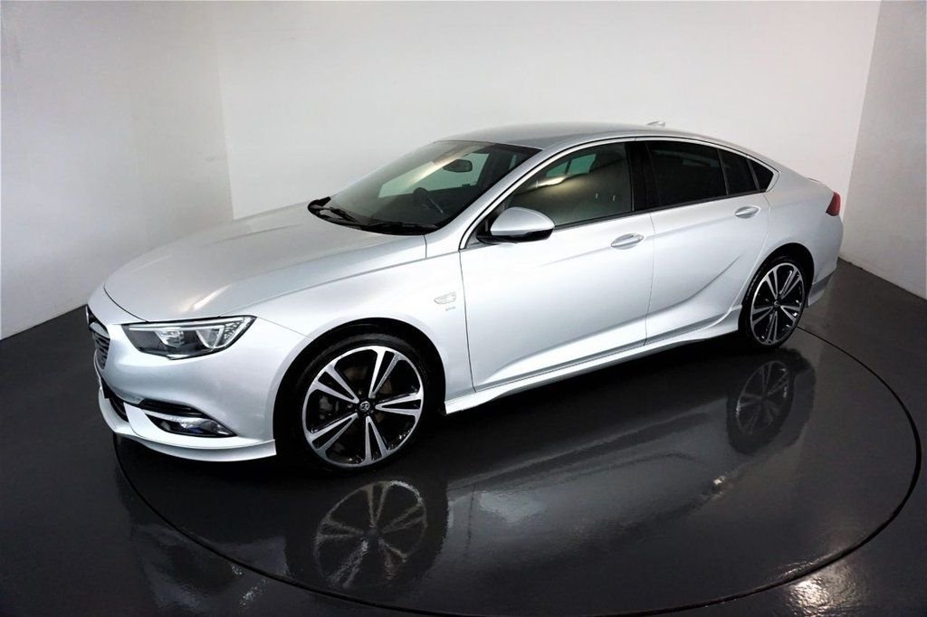 Used Vauxhall Insignia 2017 for sale - 76375894: Photo 3