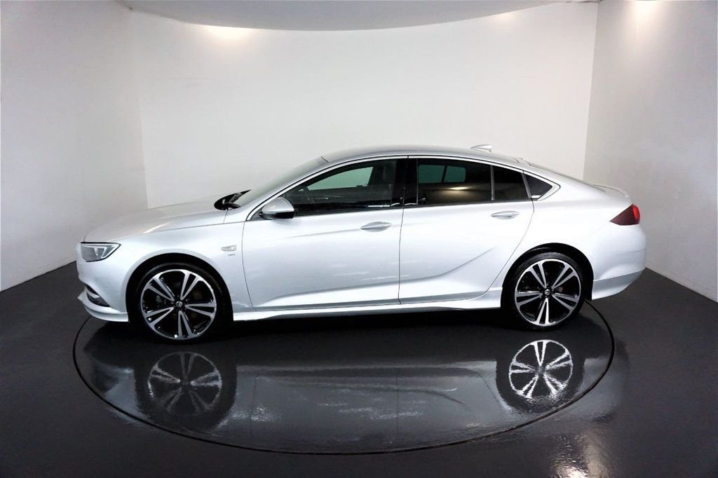 Used Vauxhall Insignia 2017 for sale - 76375894: Photo 4