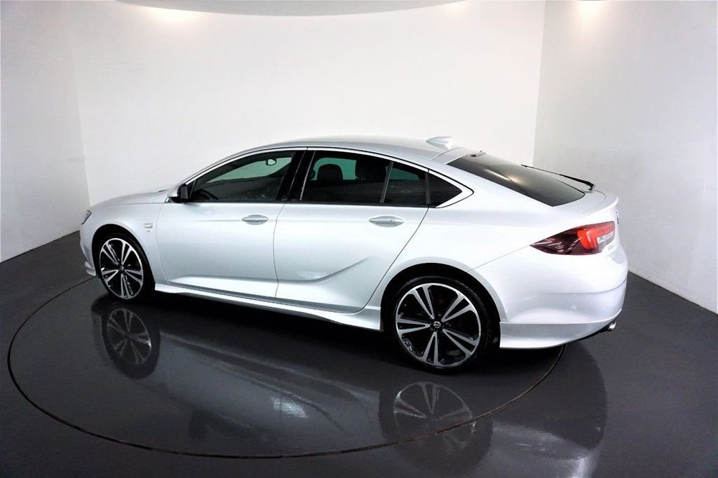 Used Vauxhall Insignia 2017 for sale - 76375894: Photo 5
