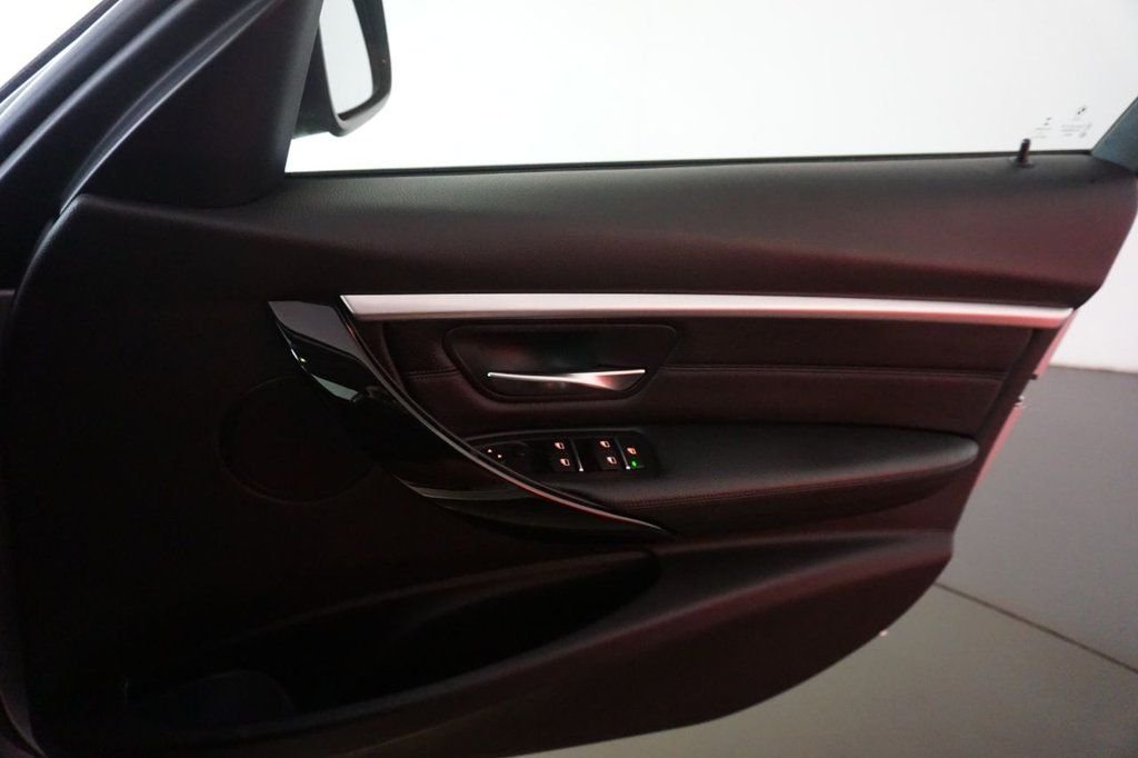 Used BMW 3 Series 2016 for sale - 77080417: Photo 18