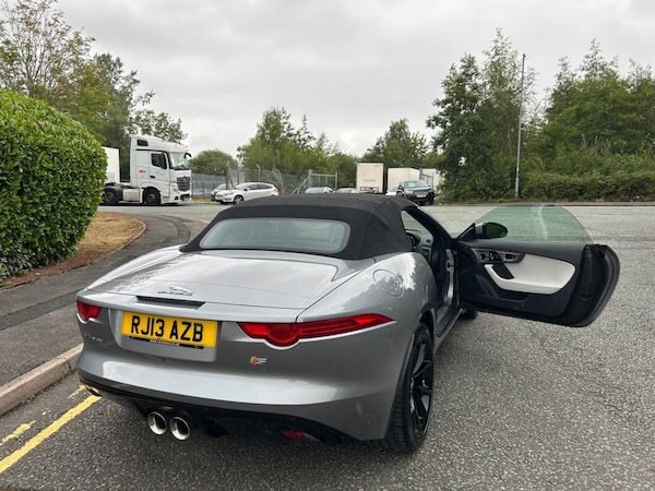 Used Jaguar F-Type 2013 for sale - 75307185: Photo 17
