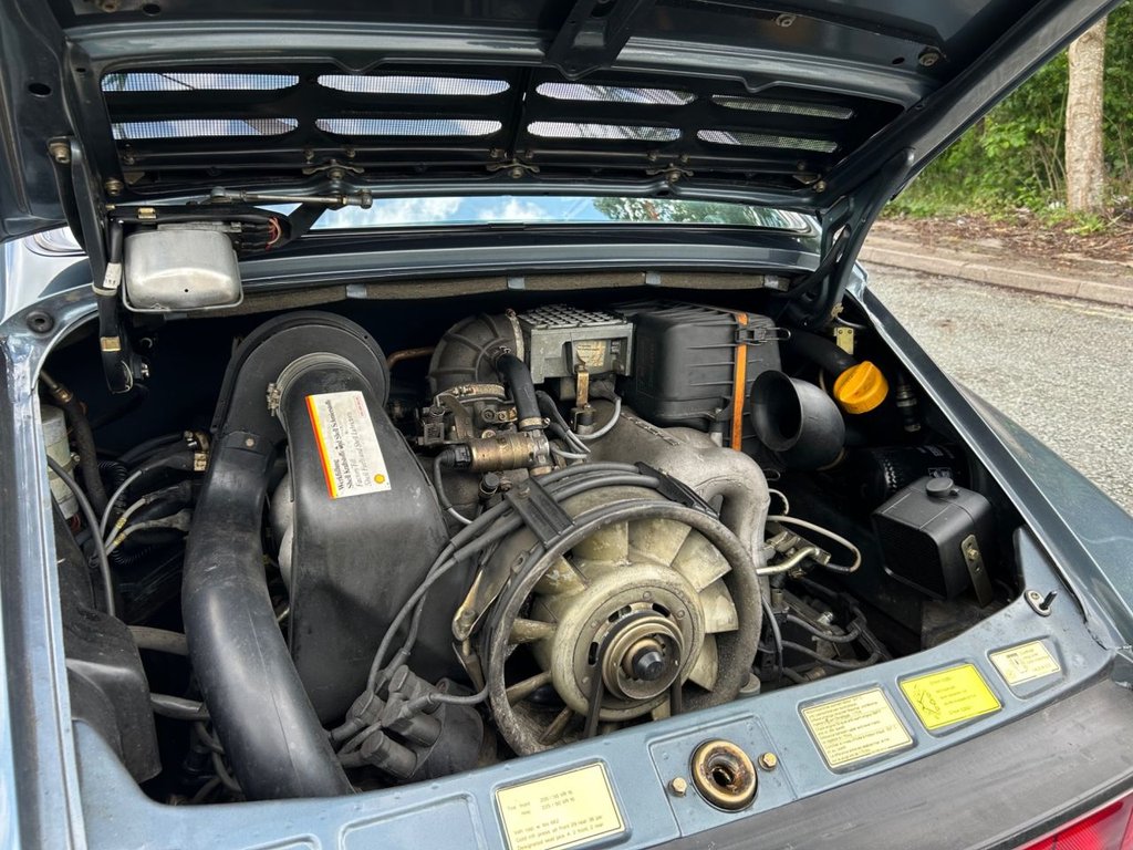 Used Porsche 911 1988 for sale - 76841097: Photo 21