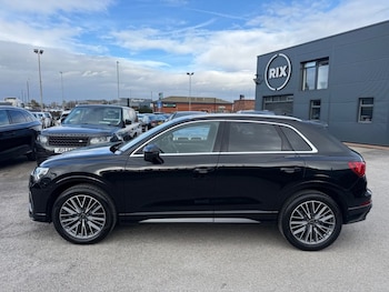 Used Audi Q3 2023 for sale - 78287882: Photo