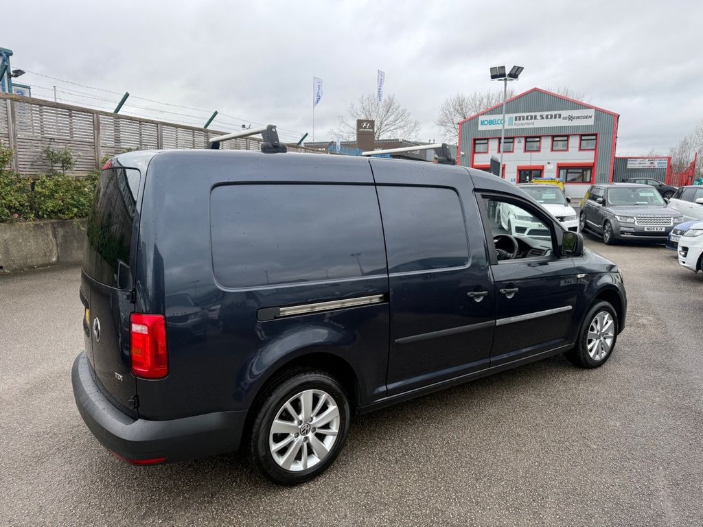 Used Volkswagen Caddy Maxi 2017 for sale - 77288336: Photo 10