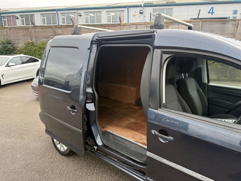 Used Volkswagen Caddy Maxi 2017 for sale - 77288336: Photo 12