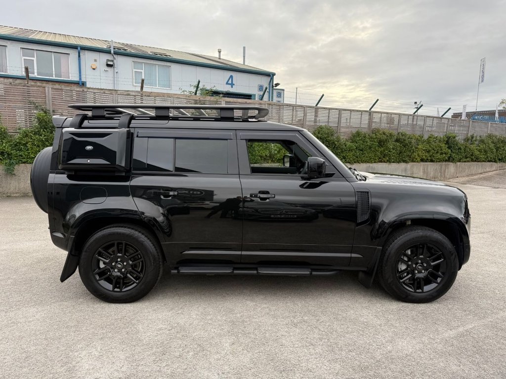 Used Land Rover Defender 2023 for sale - 75923535: Photo 10