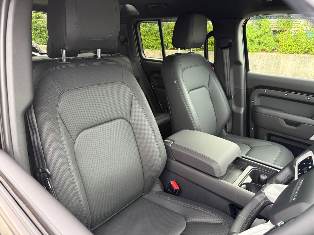 Used Land Rover Defender 2023 for sale - 75923535: Photo 14