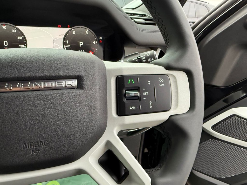 Used Land Rover Defender 2023 for sale - 75923535: Photo 18