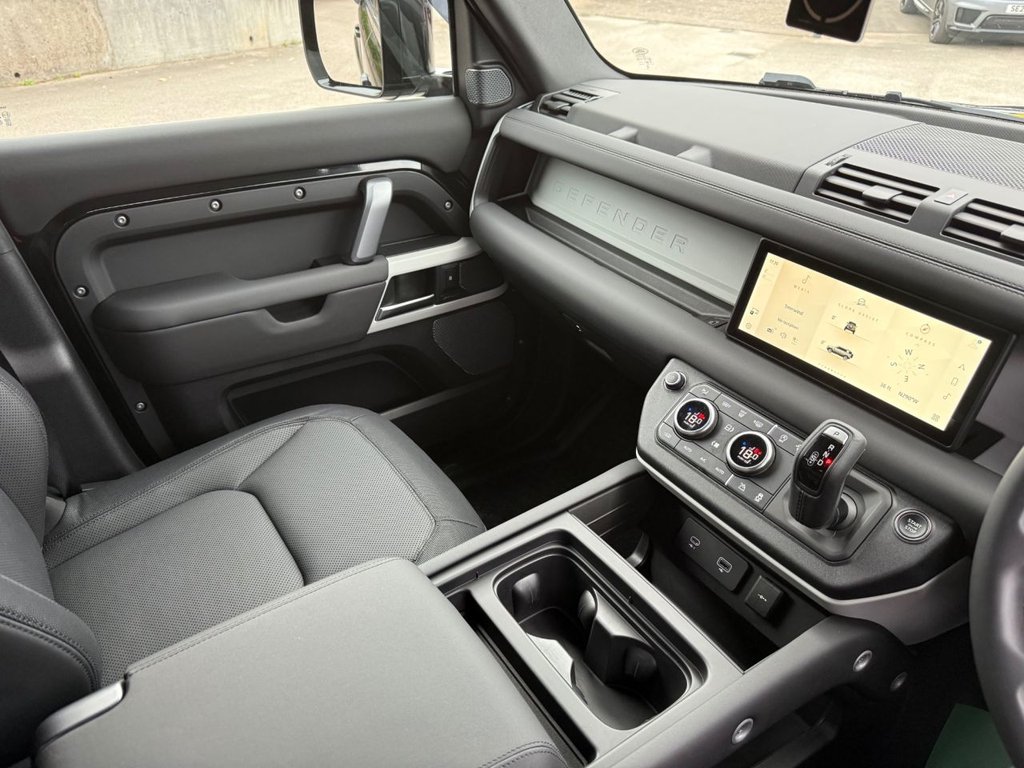 Used Land Rover Defender 2023 for sale - 75923535: Photo 28
