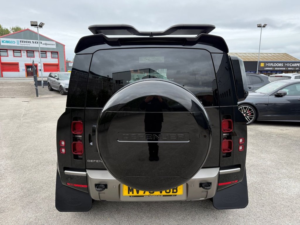 Used Land Rover Defender 2023 for sale - 75923535: Photo 6