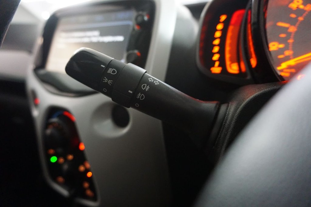 Used Toyota AYGO 2015 for sale - 77027012: Photo 29