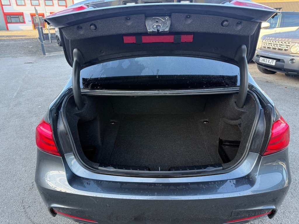 Used BMW 3 Series 2015 for sale - 76430399: Photo 7